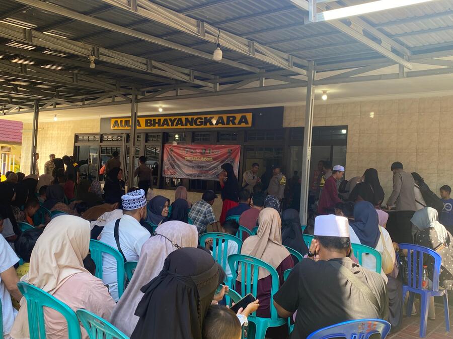 Warga Atusias! Peringati Hari Bhayangkara ke-79 Polres HST Gelar Sunatan Massal, Pasar Murah, Donor Darah hingga Operasi Katarak Gratis untuk Warga