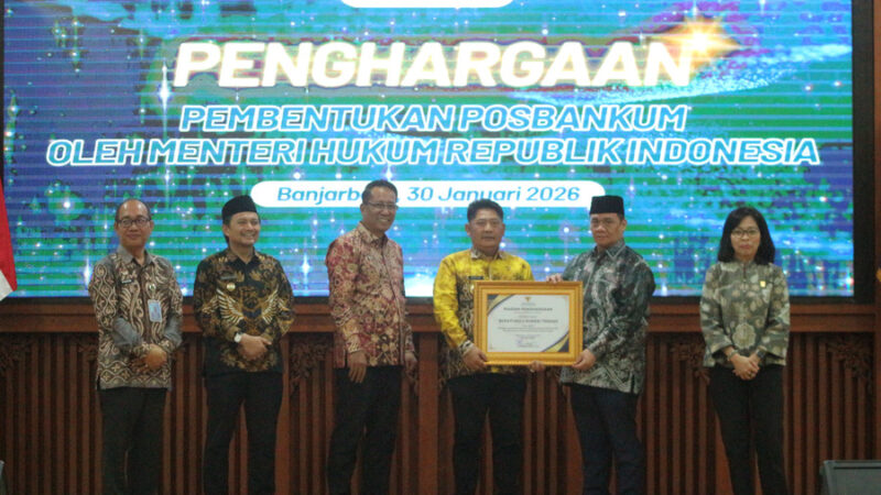 Perluas Akses Keadilan hingga Desa, Bupati HST Samsul Rizal Terima Penghargaan dari Menteri Hukum RI