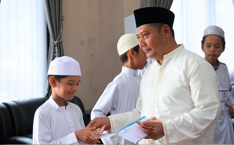 Momentum Syukur, Bupati HST Gelar Doa Bersama dan Berbagi Kebahagiaan Dengan Anak Yatim
