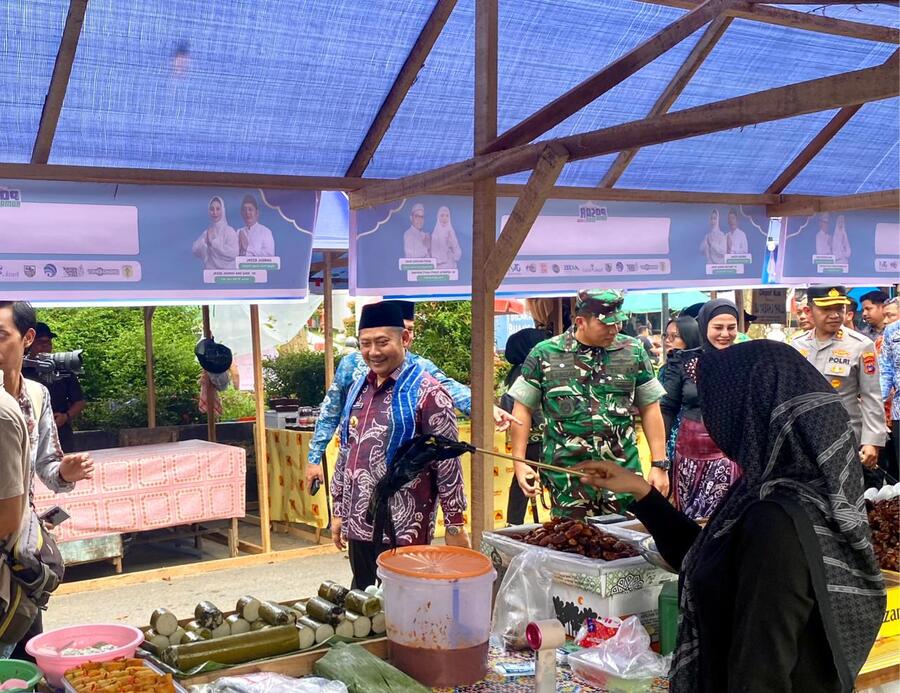 Bupati HST Buka Pasar Ramadhan, 35 UMKM di Pasar Ramadhan Sediakan Ragam Menu Buka Puasa