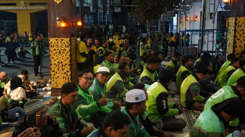 Sahur Bareng Ojol, Yamin Ajak Gerakan Pilah Sampah