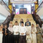 Ketua Komisi II DPR RI Serahkan Program Rp150 Miliar Untuk Keberlanjutan Pengelolaan Sampah Banjarmasin Saat Bukber di Balai Kota