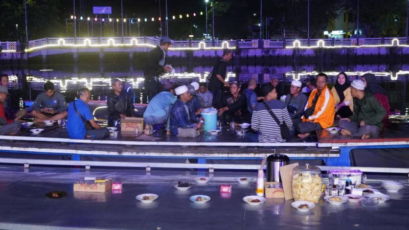 Wali Kota Sahur Bareng Paman Kelotok dan Acil Pasar Wadai, Jadi Ruang Aspirasi Hingga Tegaskan Penanganan Sampah