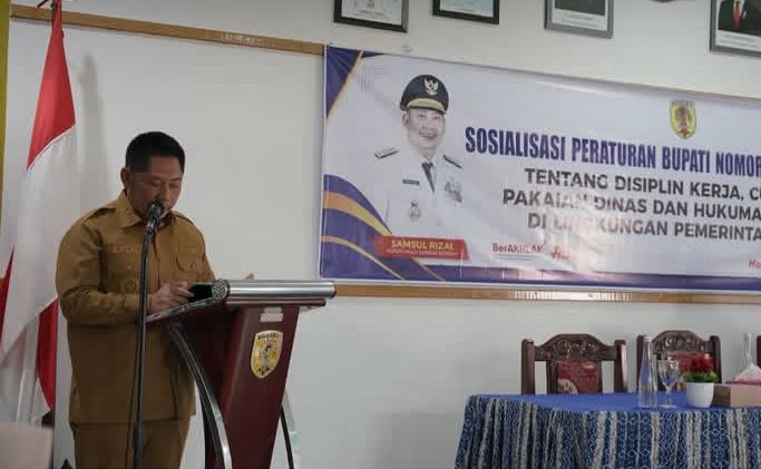 Bupati HST Kenalkan Regulasi Baru Aparatur Desa, Dorong Integritas dan Disiplin Kerja di Kecamatan Haruyan
