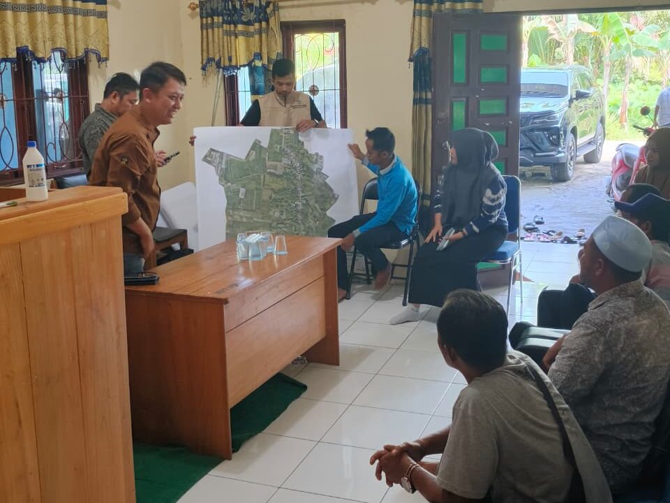 Percepat PTSL, Kantor Pertanahan HST Lakukan Pemetaan Bidang Tanah di Desa Jamil