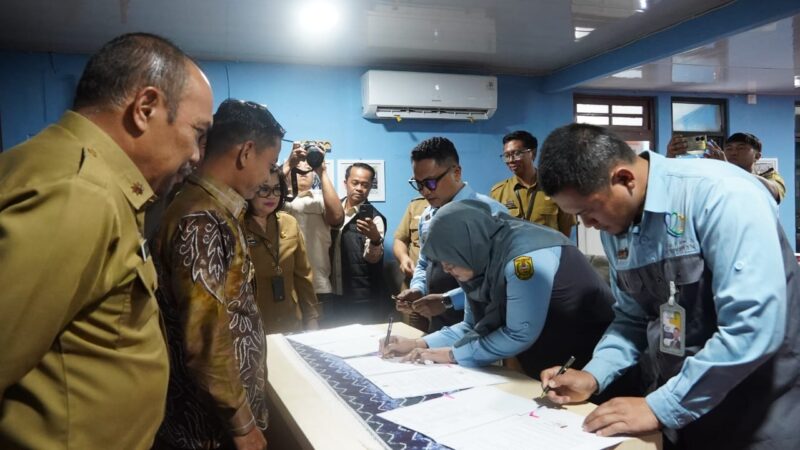 Ini Pesan Wali Kota untuk Dewas Perumda Pasar Banjarmasin yang Baru Dilantik