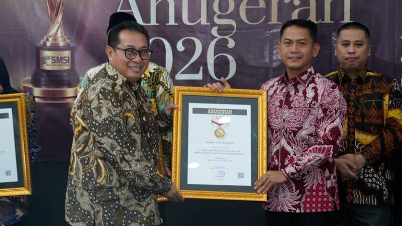 Saat Pers Menjadi Jembatan Rakyat dan Pemerintah, Yamin Raih Anugerah Sahabat Pers SMSI