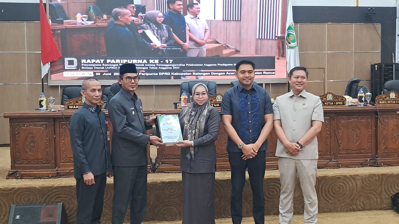 Rapat Paripurna DPRD Balangan, Fraksi-Fraksi Beri Masukan untuk Penyempurnaan APBD 2025