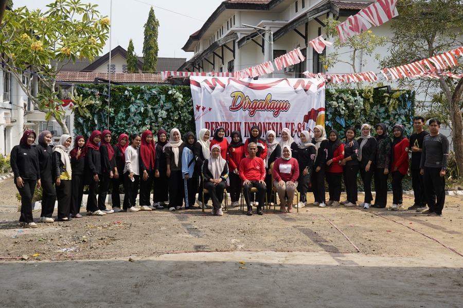 Sekretariat DPRD Balangan Meriahkan HUT ke-81 RI dengan Beragam Perlombaan