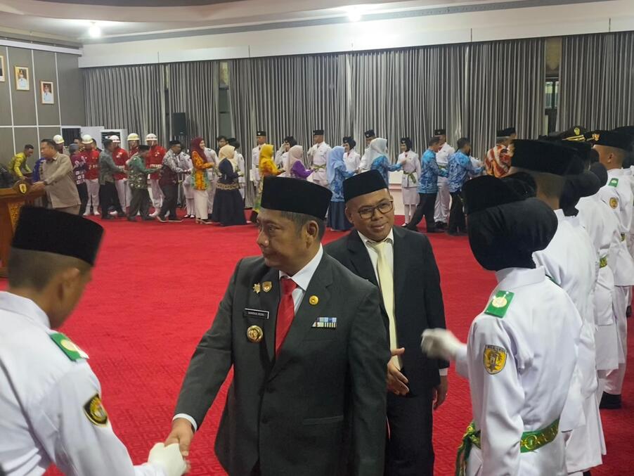 Bupati HST Kukuhkan 45 Paskibraka, Perjuangan Muhammad Arief Berbuah Kebanggaan