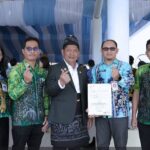 Transformasi Digital HST Berbuah Prestasi, Bupati Terima Penghargaan One Data AI Raih Terbaik 2 Kalsel Innovation Award