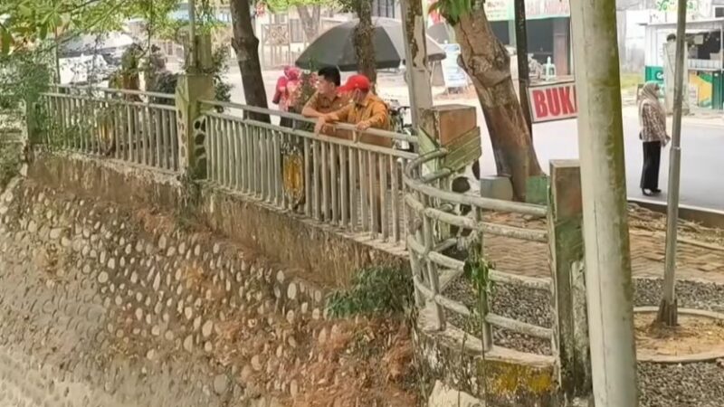 Bupati HST Pantau Langsung Sungai Barabai, Segera Lakukan Pengendalian Sedimentasi