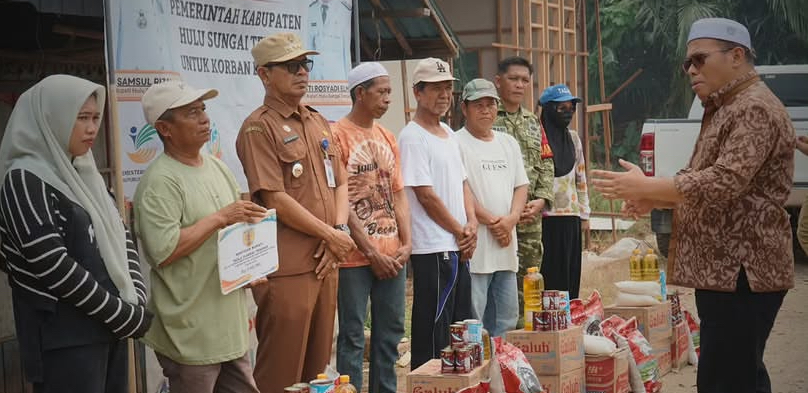Puting Beliung Terjang Permukiman, Pemkab HST Salurkan Bantuan untuk Warga Terdampak