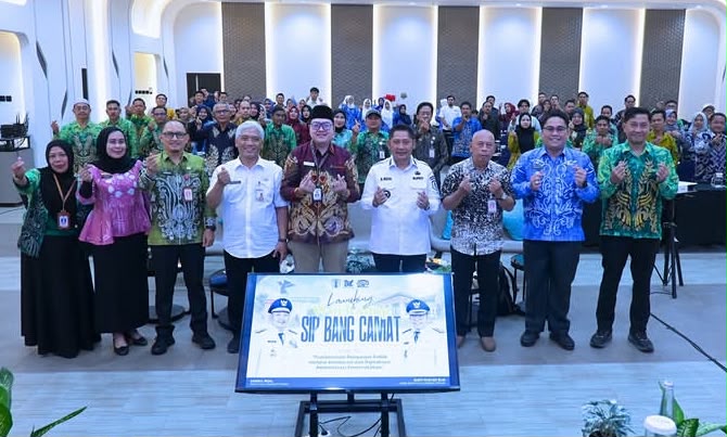 SIP BANG CAMAT Diluncurkan, Bupati HST Tekankan Perubahan Pola Kerja dalam Transformasi Digital Pelayanan