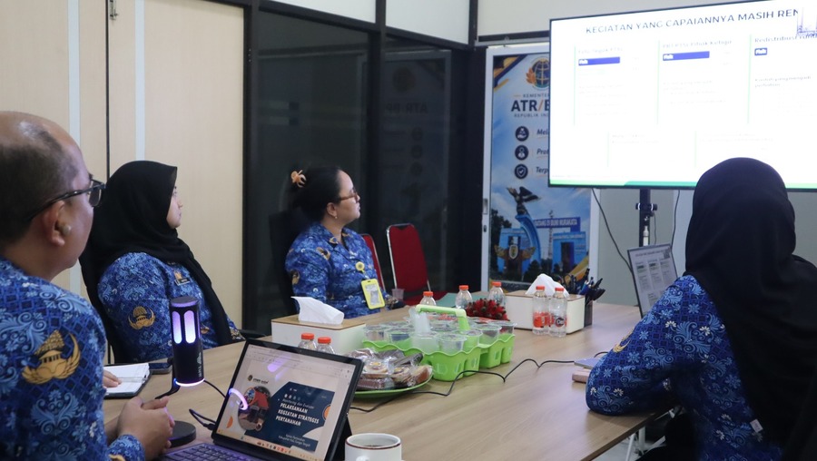Perkuat Akuntabilitas Kinerja, Kantor Pertanahan Kabupaten Hulu Sungai Tengah Ikuti Monitoring dan Evaluasi Kinerja Fisik dan Keuangan
